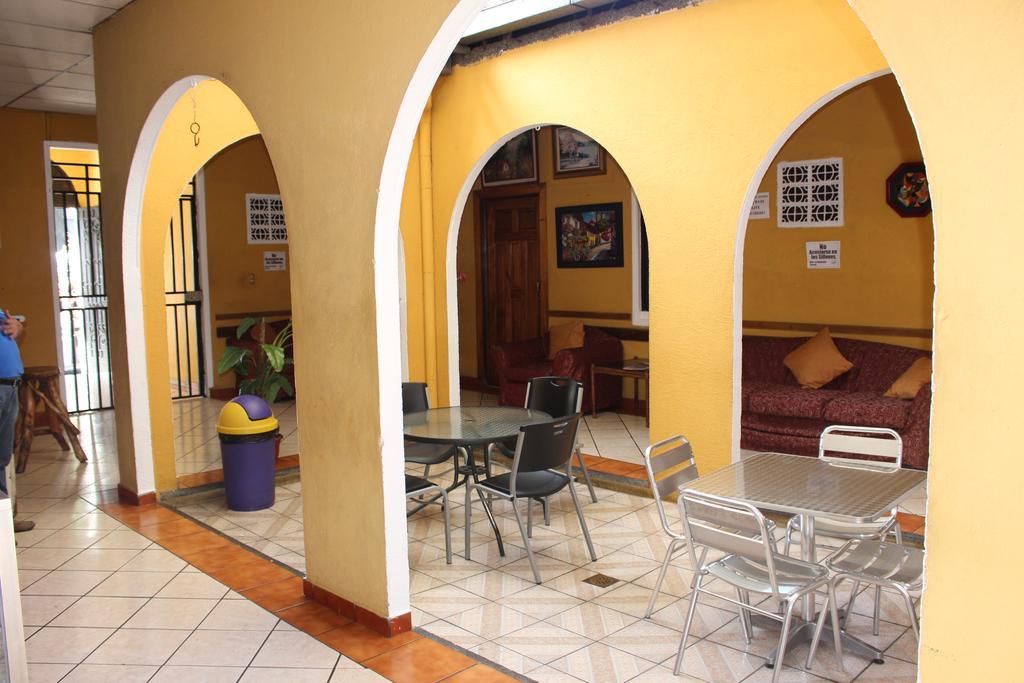 Hotel Pasadena II San Salvador Exterior photo